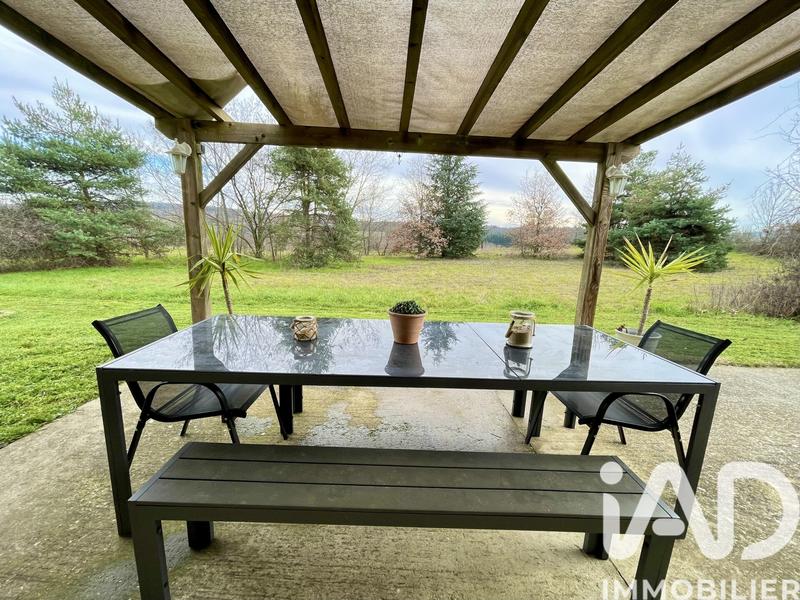 Maison - 137 m² - 5 pièces