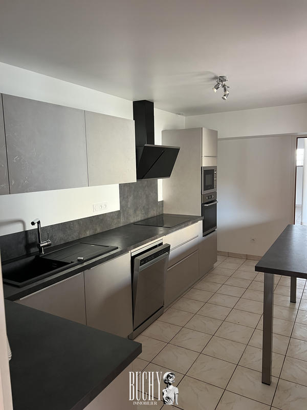 Maison - 138 m² - 5 pièces