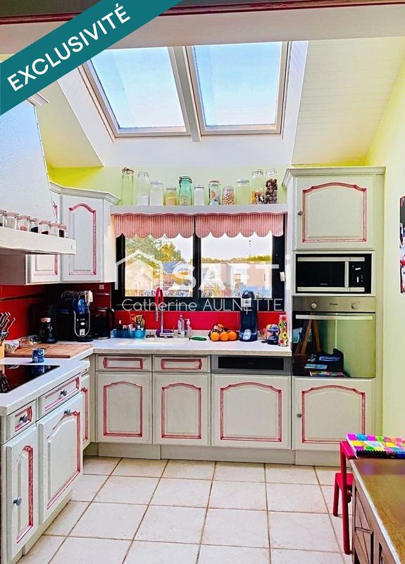 Maison - 143 m² - 6 pièces