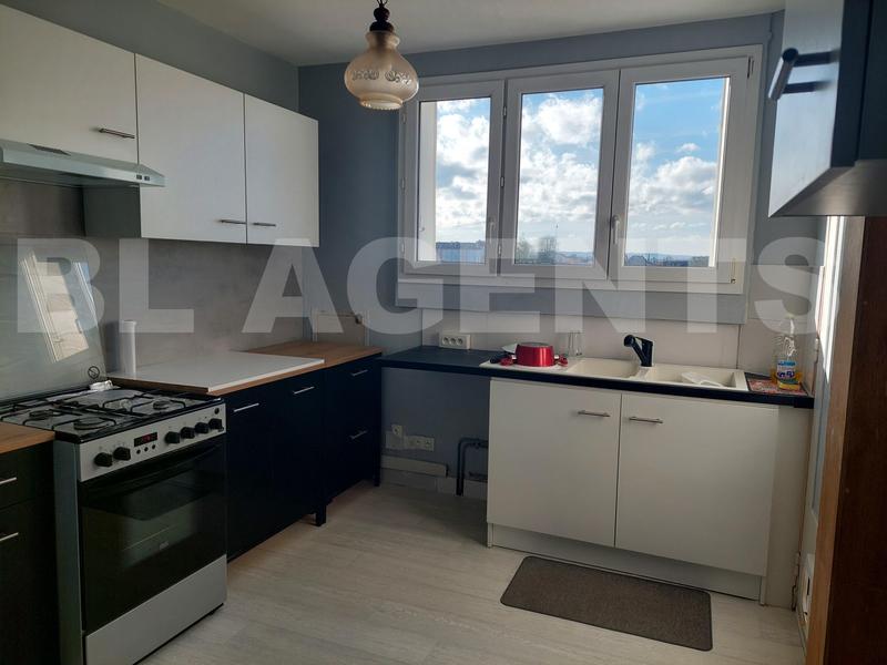 Appartement - 93 m² - 4 pièces