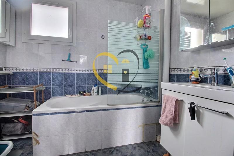 Appartement - 67 m² - 4 pièces