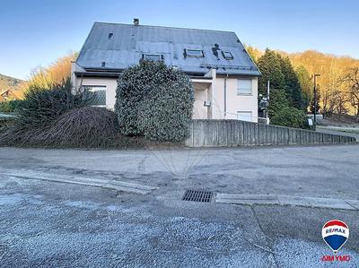 Maison - 248 m² - 14 pièces