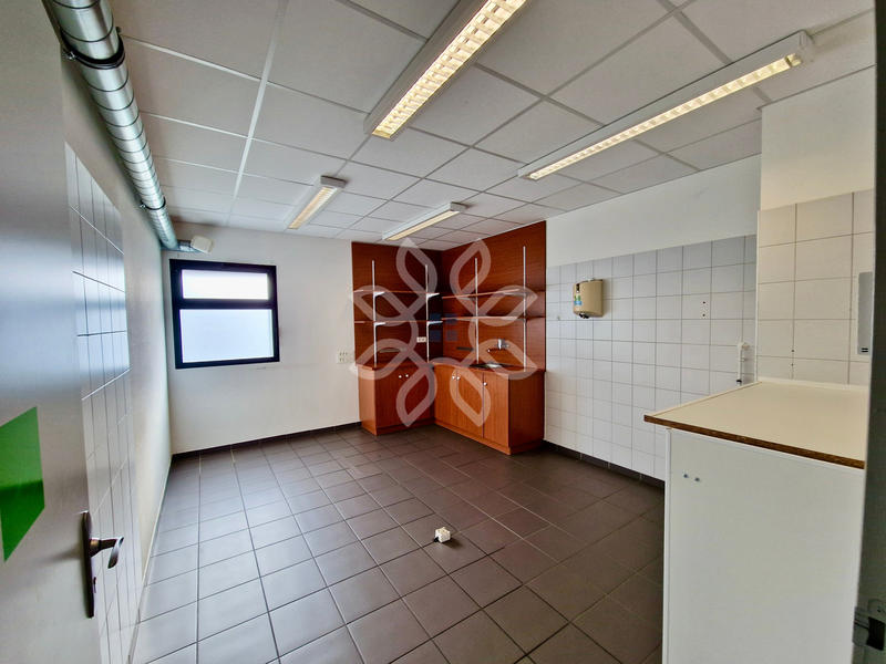 Propriété - 361 m² - 10 pièces