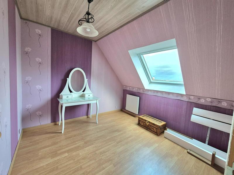 Maison - 102 m² - 7 pièces