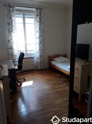 Chambre - 13 m² - 1 pièce