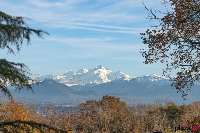 Maison - 244 m² - 6 pièces