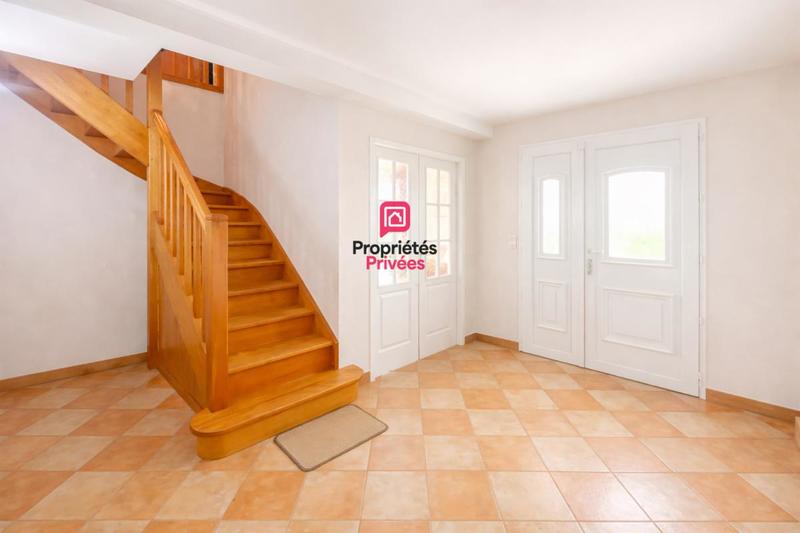 Maison - 221 m² - 8 pièces