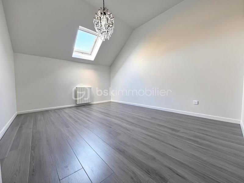 Maison - 104 m² - 5 pièces