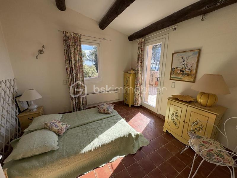 Maison traditionnelle - 170 m² - 5 pièces