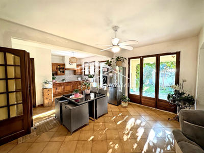 Maison - 140 m² - 5 pièces