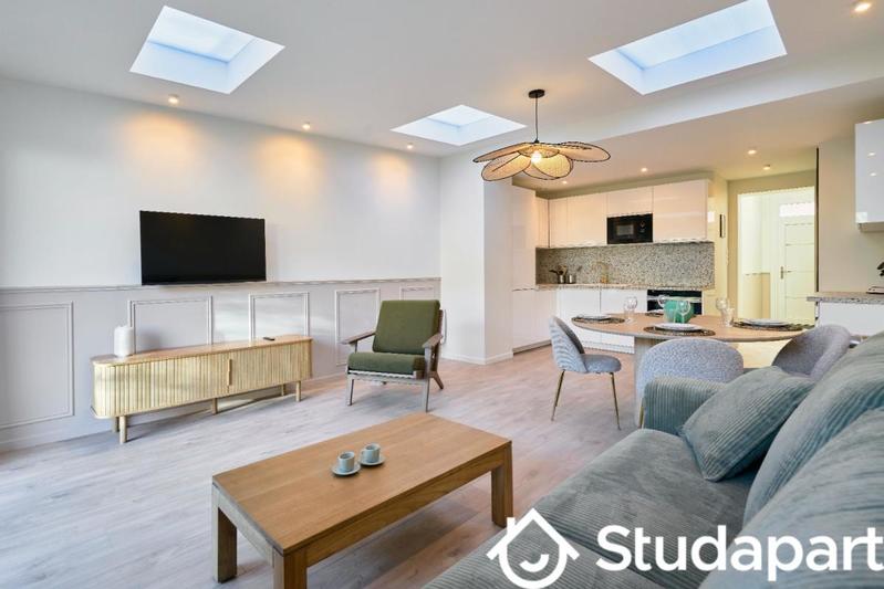 Chambre - 11 m² - 1 pièce