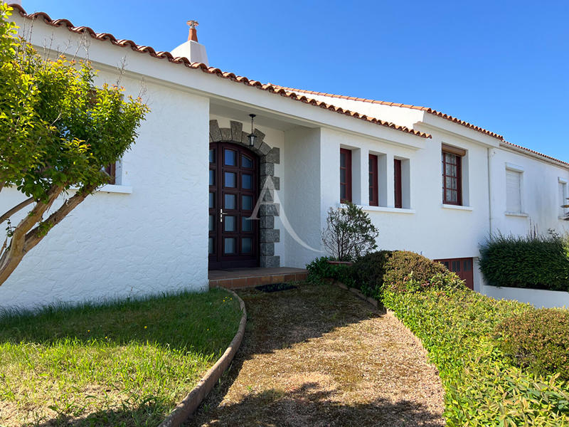 Maison - 100 m² - 3 pièces