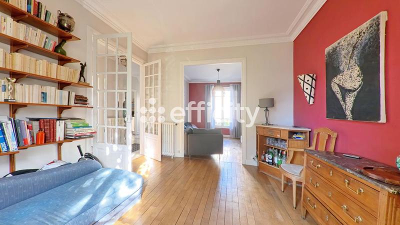 Pavillon - 195 m² - 10 pièces