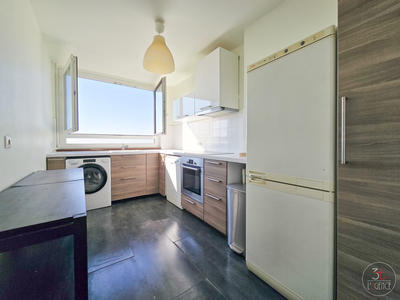 Appartement - 84 m² - 4 pièces