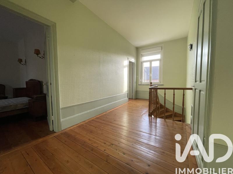 Maison - 218 m² - 11 pièces