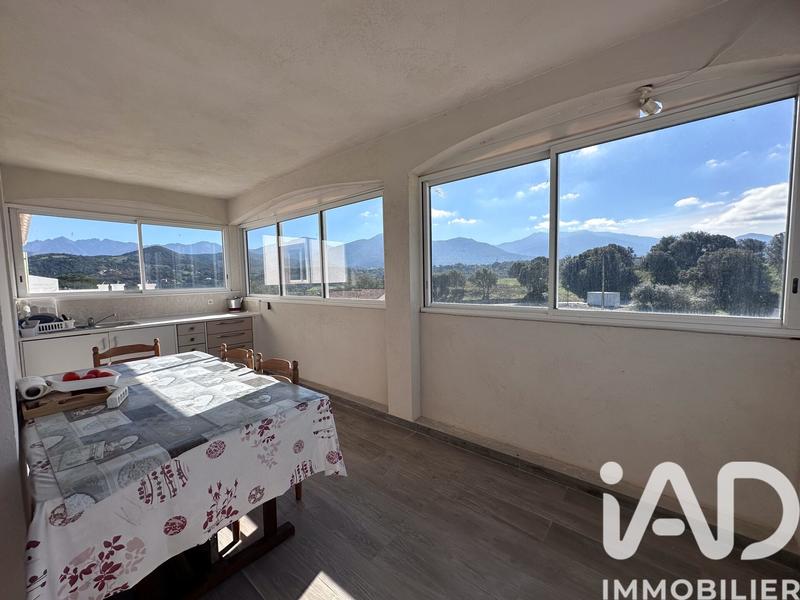 Maison - 178 m² - 6 pièces