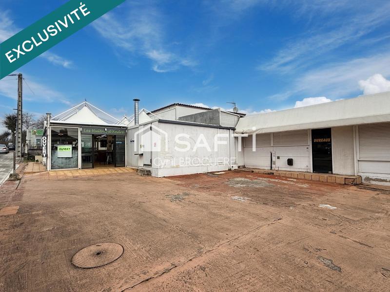 Local commercial - 200 m² - 5 pièces