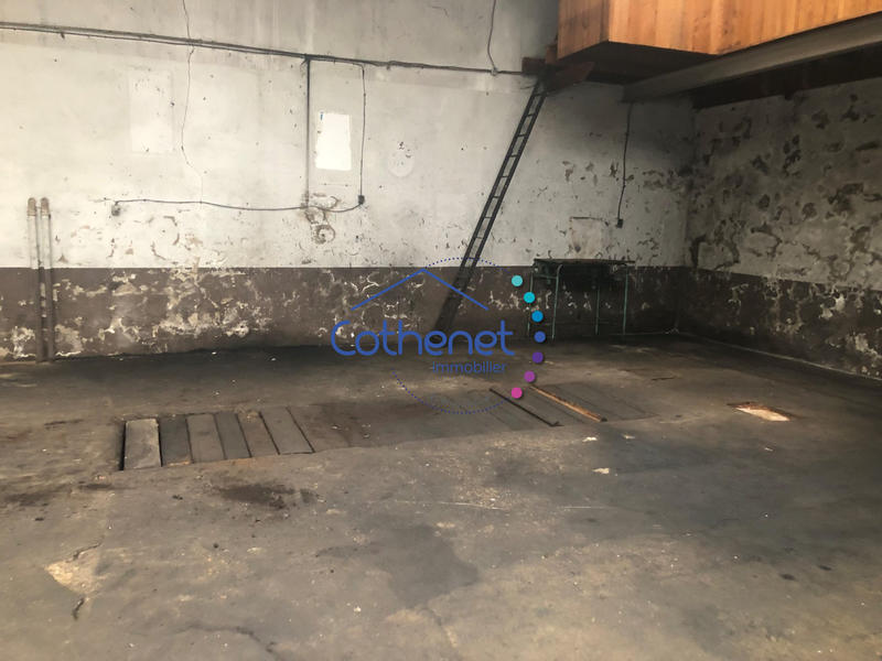 Local d'activités - 210 m²