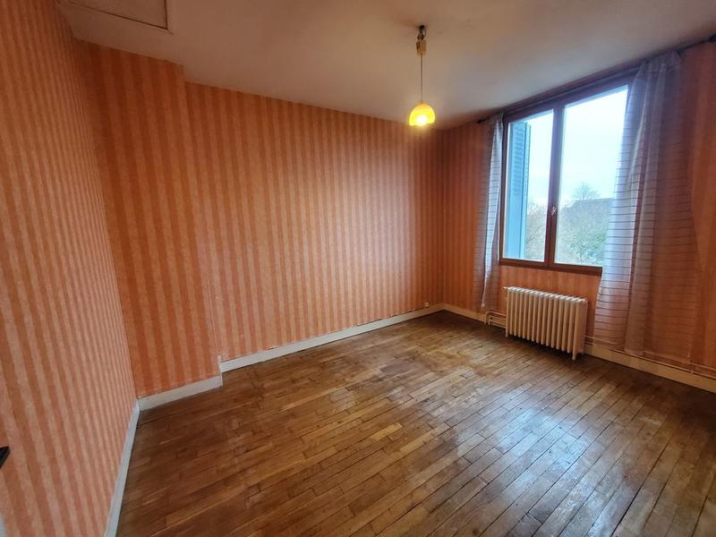 Maison - 92 m² - 4 pièces