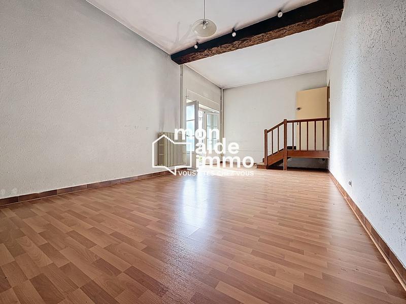 Maison - 240 m² - 9 pièces