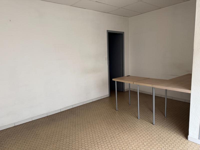 Local d'activité / Entrepôt - 100 m² - 2 pièces