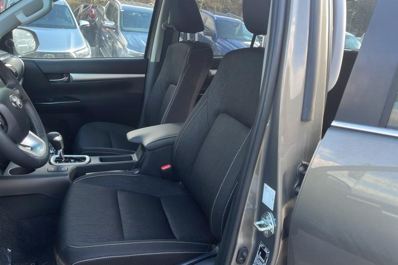 Toyota Hilux 2.8 D4-D 204 Bva Legende