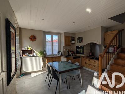 Maison - 86 m² - 4 pièces