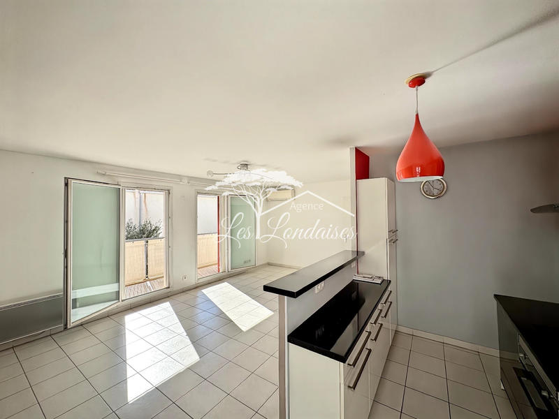 Appartement - 80 m² - 4 pièces