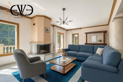 Villa - 234 m² - 7 pièces