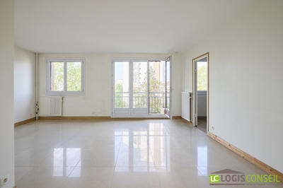 Appartement - 65 m² - 4 pièces