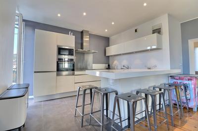 Appartement - 104 m² - 5 pièces