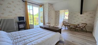 Maison - 175 m² - 7 pièces