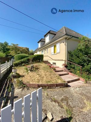 Maison traditionnelle - 132 m² - 7 pièces