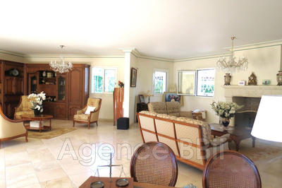 Maison - 500 m² - 7 pièces