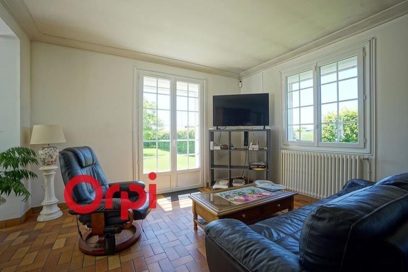 Maison - 225 m² - 7 pièces