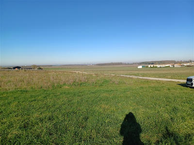 Terrain de lotissements - 381 m²