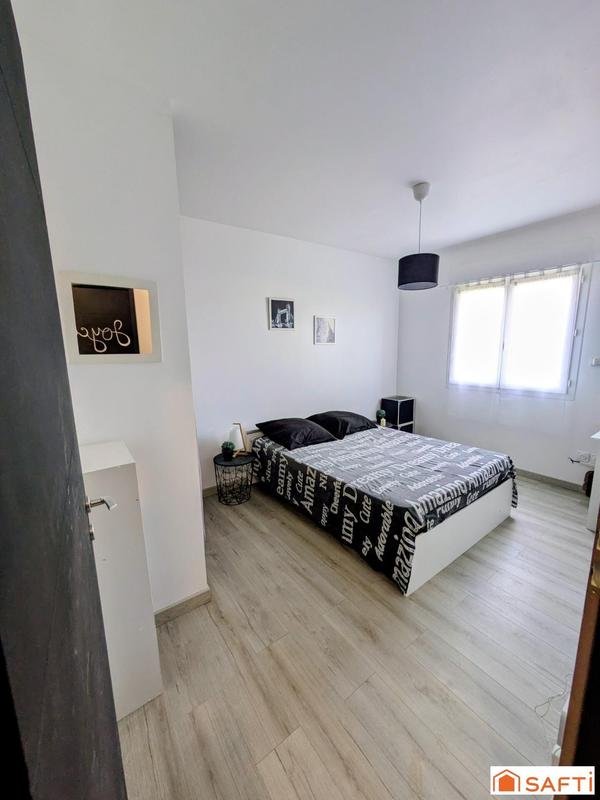 Maison - 93 m² - 4 pièces