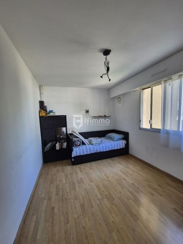 Appartement - 98 m² - 4 pièces