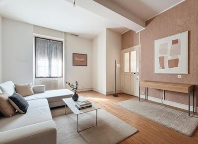 Maison - 220 m² - 5 pièces