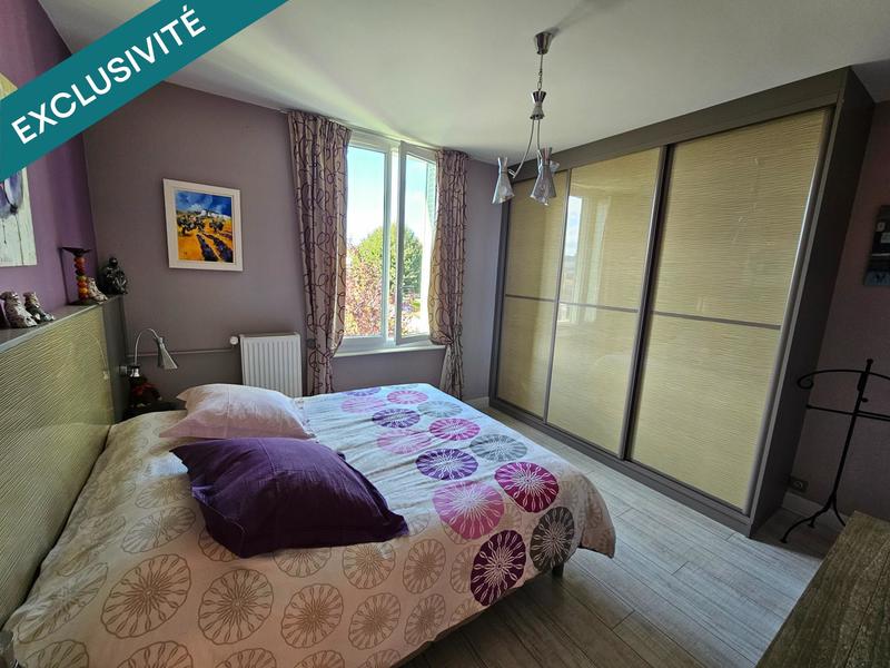 Maison - 220 m² - 9 pièces