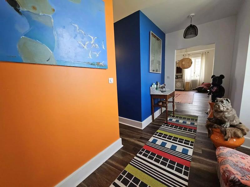 Maison - 365 m² - 8 pièces