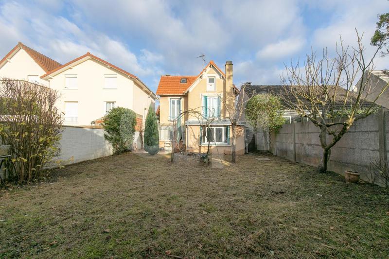 Maison - 87 m² - 4 pièces