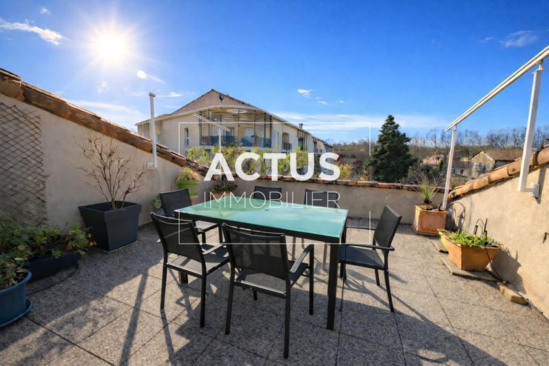 Appartement - 84 m² - 3 pièces