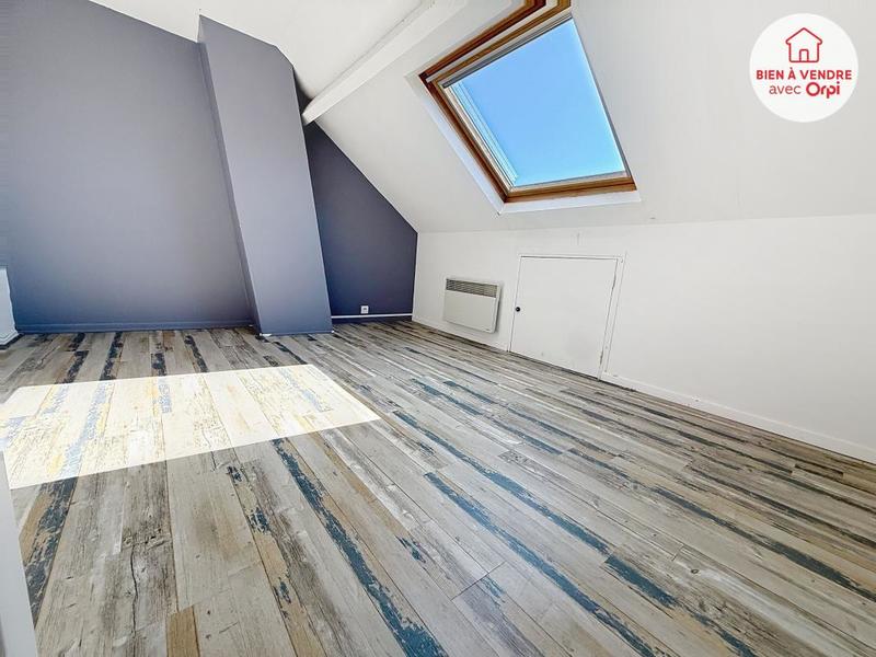 Maison - 143 m² - 8 pièces