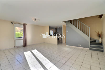 Maison - 106 m² - 5 pièces