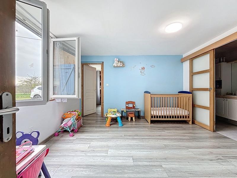 Maison - 270 m² - 12 pièces