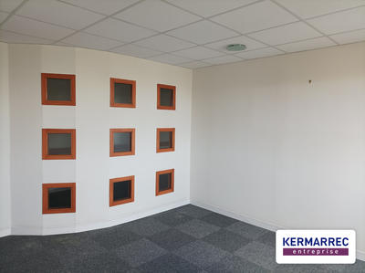 Bureau - 467 m²
