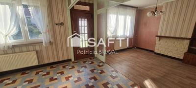 Maison - 121 m² - 8 pièces