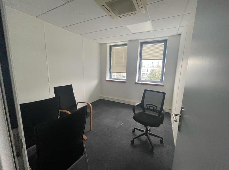 Bureau - 192 m²