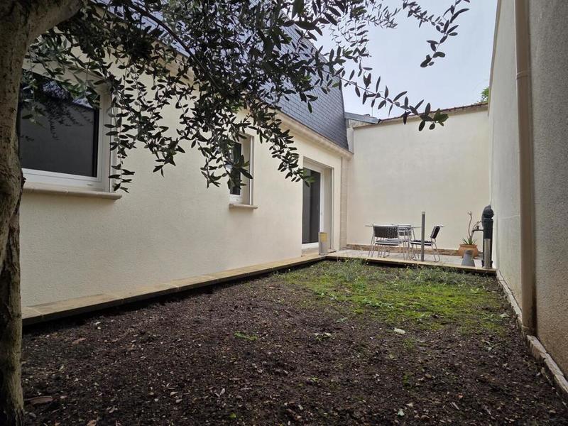 Maison - 121 m² - 6 pièces